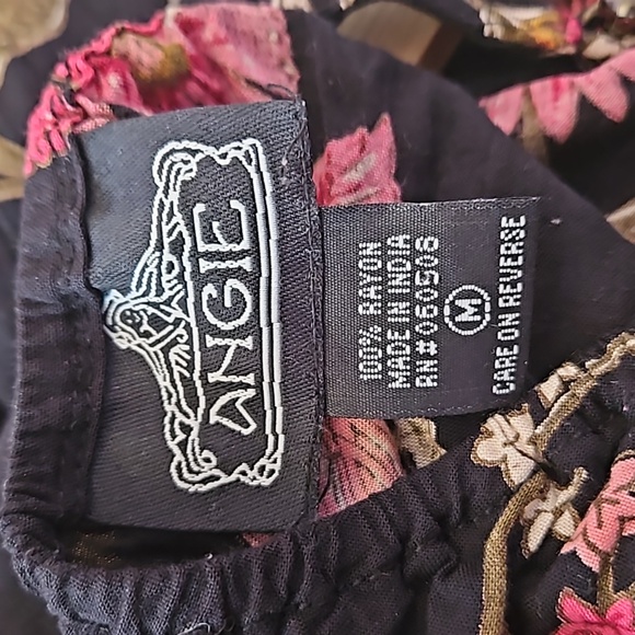 Cold Shoulder Floral Dress - Picture 5 of 6